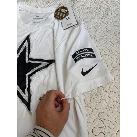 Nike Dallas Cowboys dri-fit Short Sleeve T-Shirt Salute to Service size Medium - Picture 4 of 5